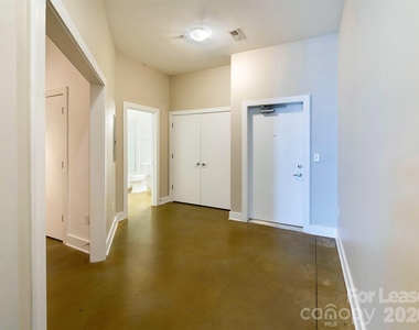 927 Westmere Avenue - Photo Thumbnail 20