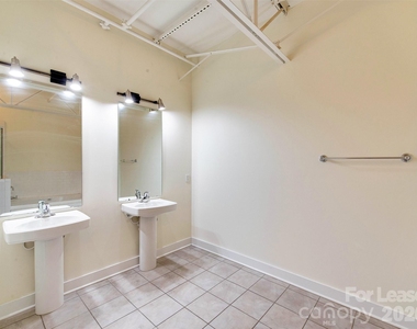 927 Westmere Avenue - Photo Thumbnail 34