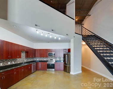 927 Westmere Avenue - Photo Thumbnail 7