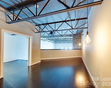 927 Westmere Avenue - Photo Thumbnail 32