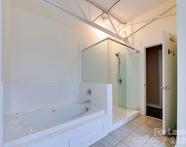 927 Westmere Avenue - Photo Thumbnail 35