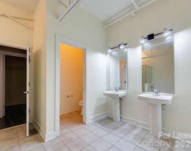927 Westmere Avenue - Photo Thumbnail 36