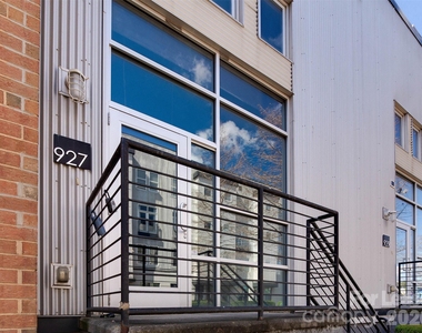 927 Westmere Avenue - Photo Thumbnail 1