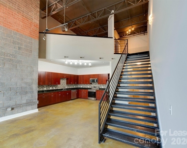 927 Westmere Avenue - Photo Thumbnail 6