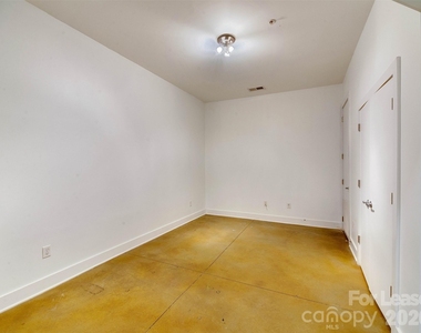 927 Westmere Avenue - Photo Thumbnail 22