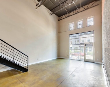 927 Westmere Avenue - Photo Thumbnail 16