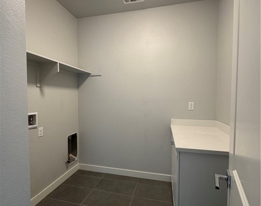 1596 Sweetgum Lane - Photo Thumbnail 11