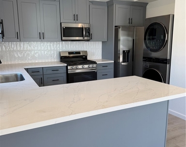 236 S 1st - Photo Thumbnail 4