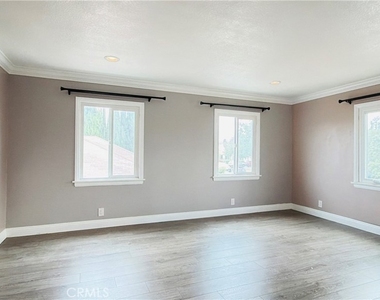 5703 Golden West - Photo Thumbnail 9