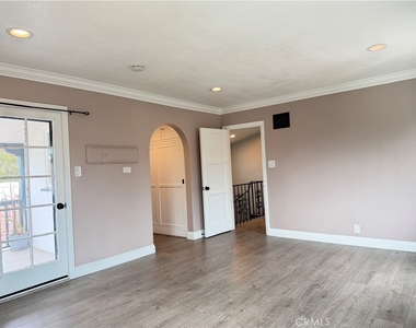 5703 Golden West - Photo Thumbnail 10