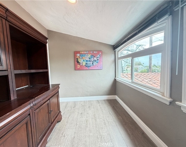 5703 Golden West - Photo Thumbnail 19