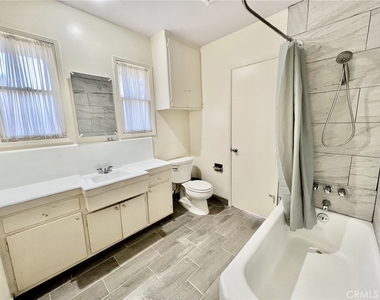 2408 S 8th Avenue - Photo Thumbnail 21