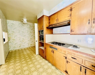 2408 S 8th Avenue - Photo Thumbnail 8