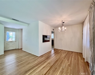 2408 S 8th Avenue - Photo Thumbnail 4