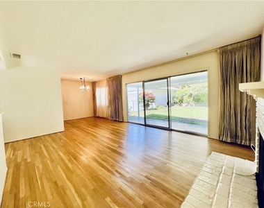 2408 S 8th Avenue - Photo Thumbnail 1