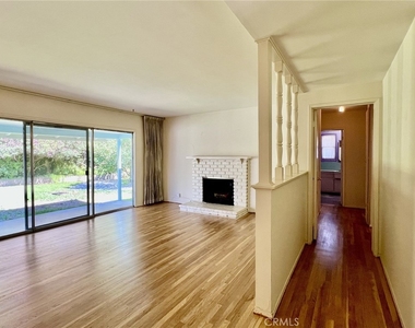 2408 S 8th Avenue - Photo Thumbnail 3