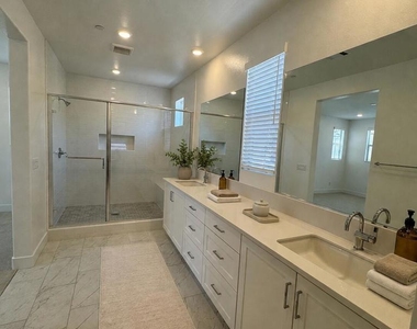 712 Guy Turner Drive - Photo Thumbnail 11