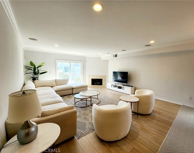 1920 Malcolm Avenue - Photo Thumbnail 2