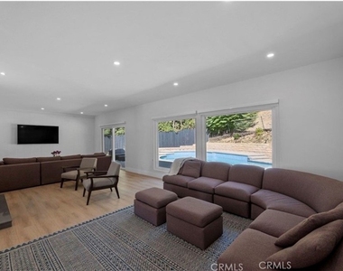 4240 Kingfisher Road - Photo Thumbnail 3