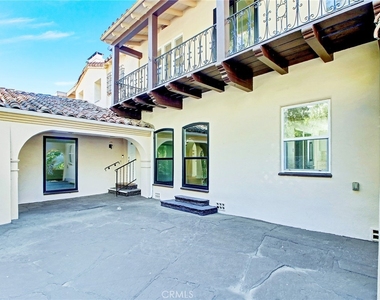 10563 Lindbrook Drive - Photo Thumbnail 50