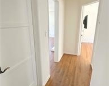 14722 Addison - Photo Thumbnail 6