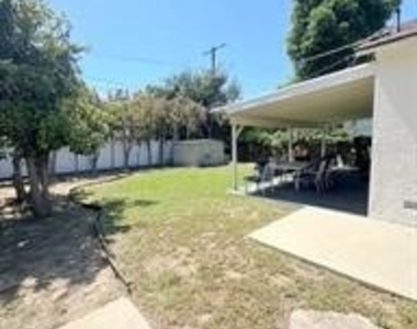 14722 Addison - Photo Thumbnail 13