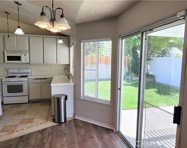 3219 W Avenue J4 - Photo Thumbnail 7