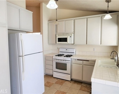 3219 W Avenue J4 - Photo Thumbnail 6