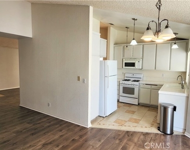 3219 W Avenue J4 - Photo Thumbnail 8