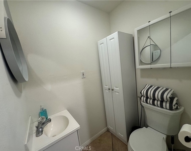 3000 Fairbanks Avenue - Photo Thumbnail 5