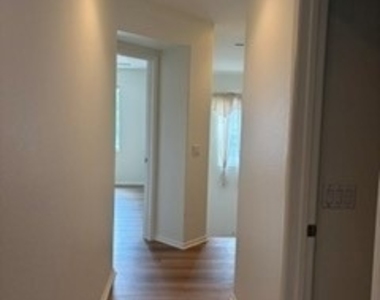 12 Coveside Court - Photo Thumbnail 7