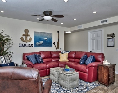 1509 E Balboa Boulevard - Photo Thumbnail 12