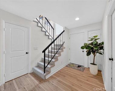 4842 Carmonita - Photo Thumbnail 3