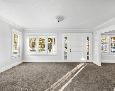 243 N Grand Street - Photo Thumbnail 8