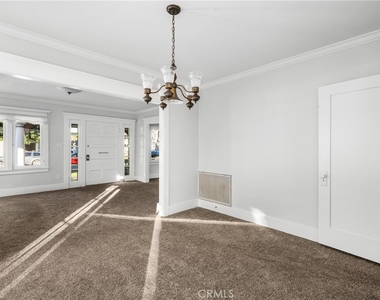 243 N Grand Street - Photo Thumbnail 11