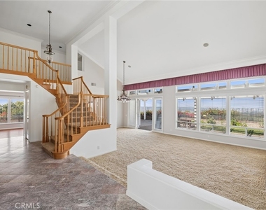 2504 N Courtland Street N - Photo Thumbnail 5