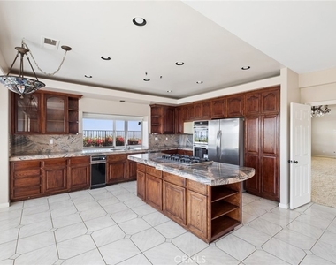2504 N Courtland Street N - Photo Thumbnail 12