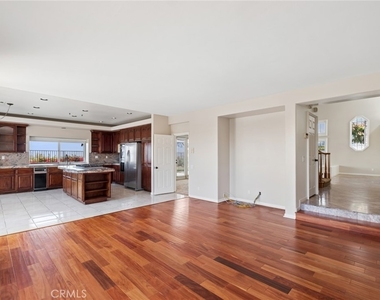 2504 N Courtland Street N - Photo Thumbnail 10