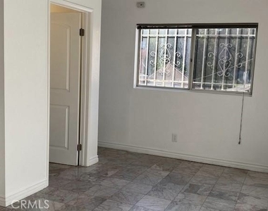 3284 Barham - Photo Thumbnail 48