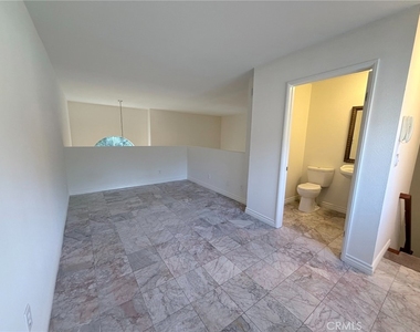 3284 Barham - Photo Thumbnail 39