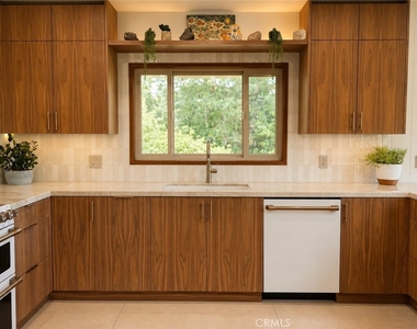 16 Cinnamon Lane - Photo Thumbnail 7