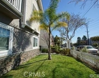 2109 Grant Avenue - Photo Thumbnail 8