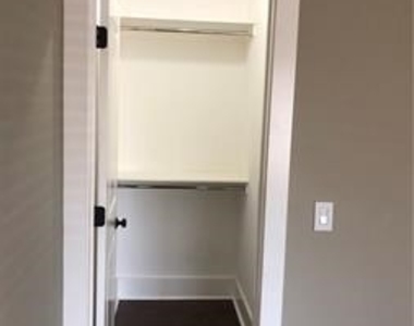 2109 Grant Avenue - Photo Thumbnail 16