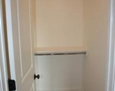 2109 Grant Avenue - Photo Thumbnail 15