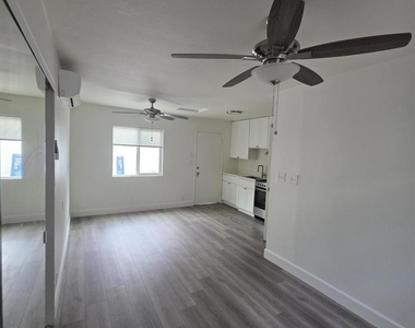5928 Estelle Street - Photo Thumbnail 2