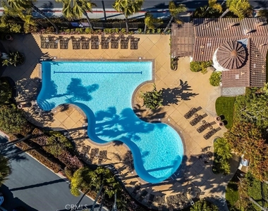 21261 Baeza - Photo Thumbnail 43