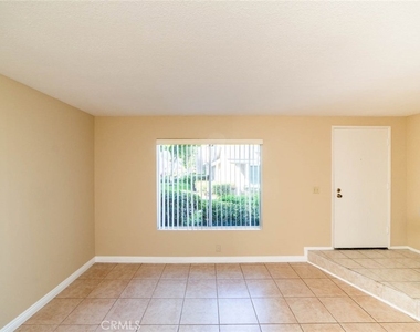 24 Elderglen - Photo Thumbnail 15