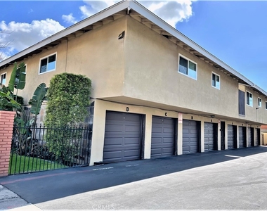 15641 Tustin Village Way - Photo Thumbnail 4