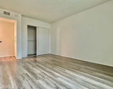 16531 Alliance Avenue - Photo Thumbnail 31