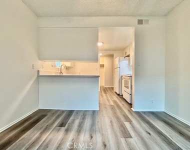 16531 Alliance Avenue - Photo Thumbnail 16